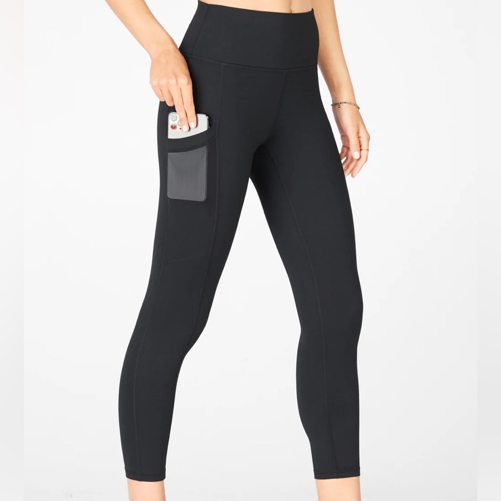 Fabletics On-the-Go Pocket High-Waisted Mesh Legging - Black Petite S NWT